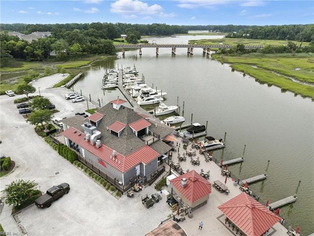 201 Cove Reach RCH, Suffolk, VA 23435