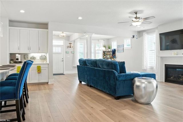 201 Cove Reach RCH, Suffolk, VA 23435