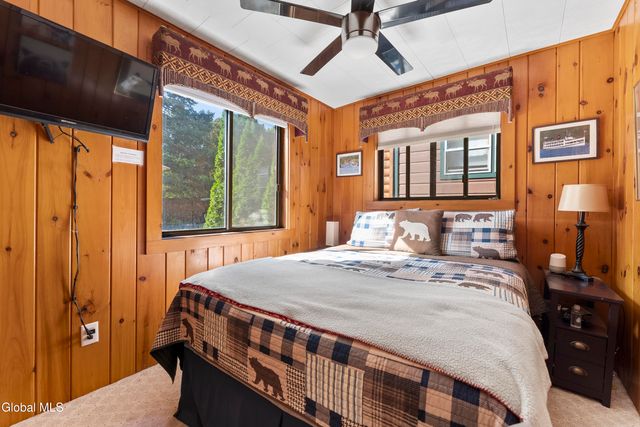 5 Smokey Bear Lane, Lake George, NY 12845