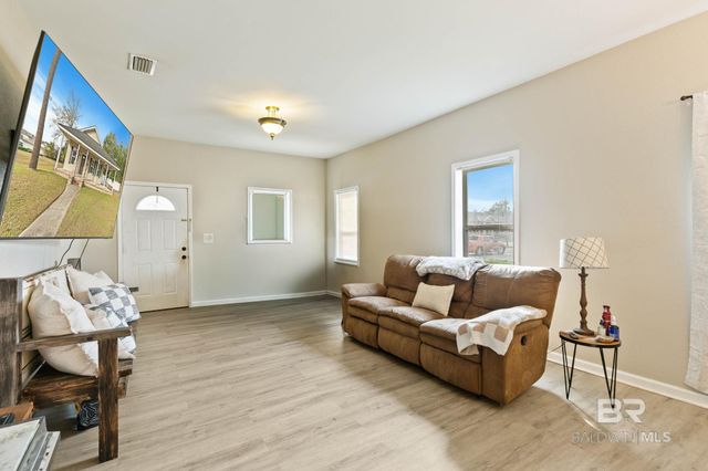 1705 Poplar Street, Flomaton, AL 36441