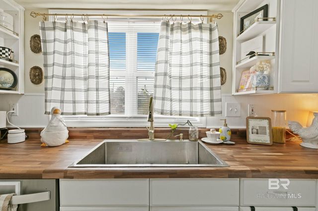 1705 Poplar Street, Flomaton, AL 36441