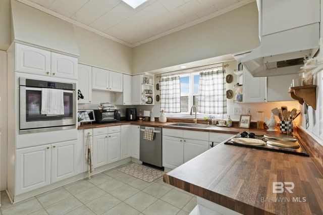 1705 Poplar Street, Flomaton, AL 36441