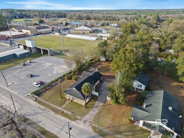 1705 Poplar Street, Flomaton, AL 36441