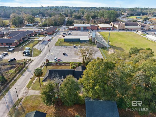 1705 Poplar Street, Flomaton, AL 36441