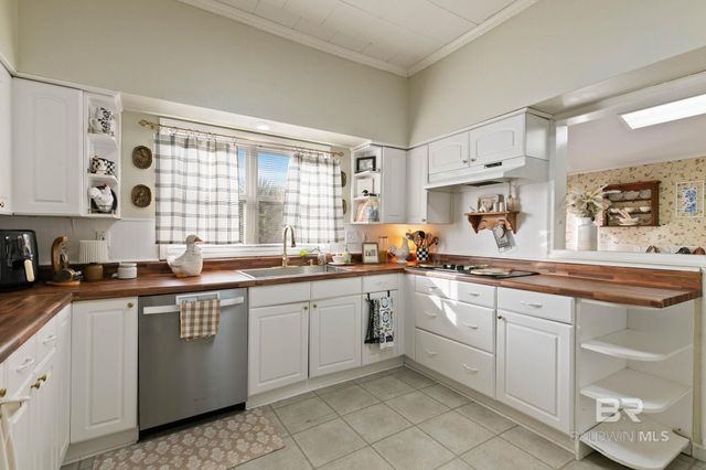 1705 Poplar Street, Flomaton, AL 36441