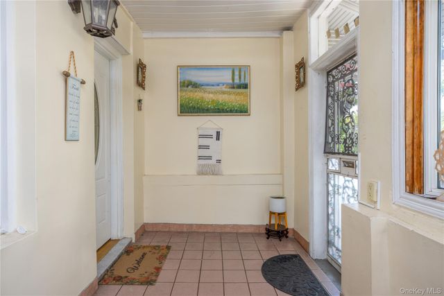 3214 Fenton Avenue, Bronx, NY 10469