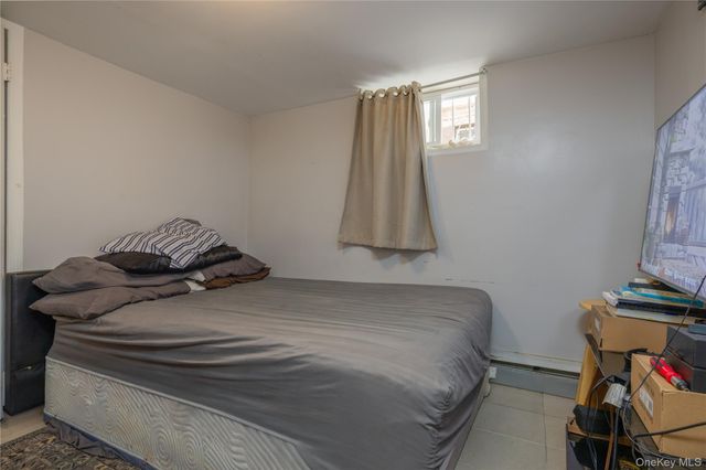 3214 Fenton Avenue, Bronx, NY 10469