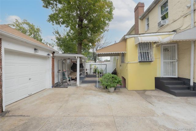 3214 Fenton Avenue, Bronx, NY 10469