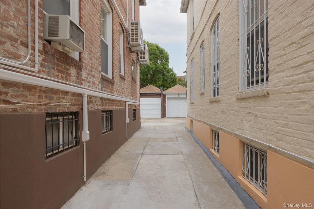 3214 Fenton Avenue, Bronx, NY 10469 — photo 5