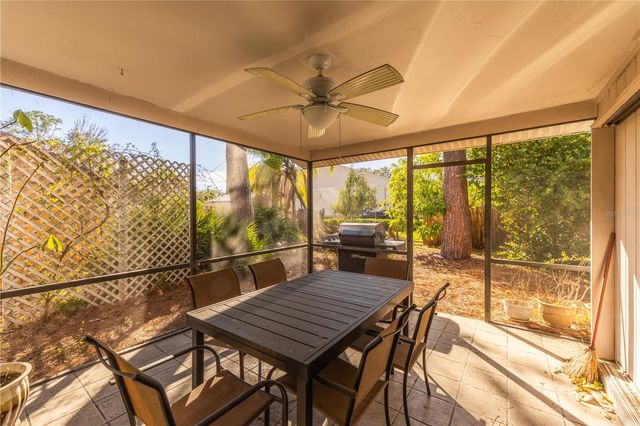 8457 CYPRESS LAKE CIRCLE, Sarasota, FL 34243