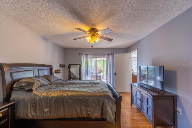 8457 CYPRESS LAKE CIRCLE, Sarasota, FL 34243