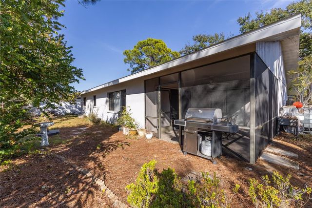 8457 CYPRESS LAKE CIRCLE, Sarasota, FL 34243