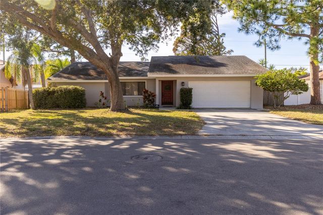 8457 CYPRESS LAKE CIRCLE, Sarasota, FL 34243