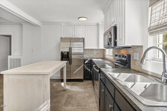 1516 Granville Street, Burlington, NC 27215