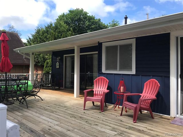 3301 W Huckleberry Trail, Farwell, MI 48622