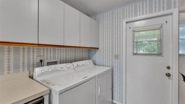 381 WINTER RIDGE BOULEVARD, Winter Haven, FL 33881