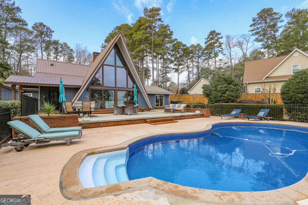 106 Honeysuckle Lane NE, Milledgeville, GA 31061