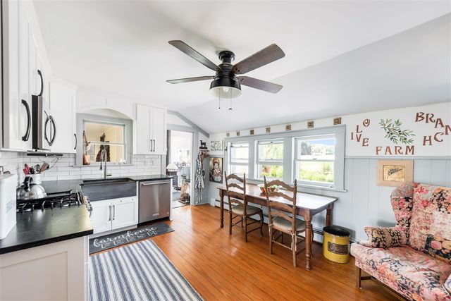 6475 Olive Branch Road, Galien, MI 49113