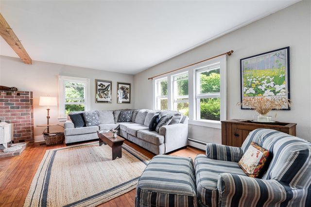 6475 Olive Branch Road, Galien, MI 49113