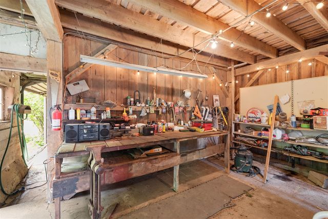 6475 Olive Branch Road, Galien, MI 49113