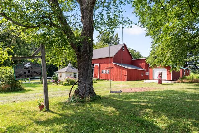 6475 Olive Branch Road, Galien, MI 49113