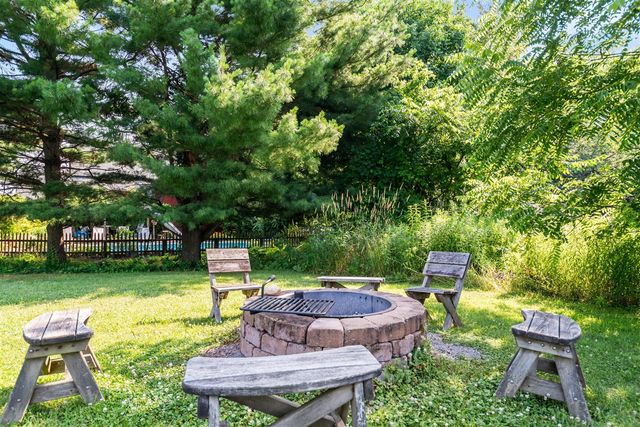 6475 Olive Branch Road, Galien, MI 49113