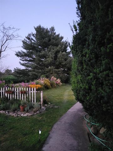 6475 Olive Branch Road, Galien, MI 49113