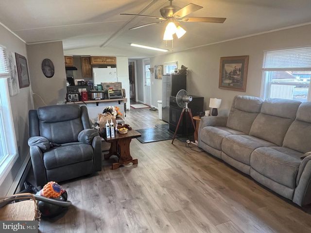 202 JANESA DR, Martinsburg, WV 25403