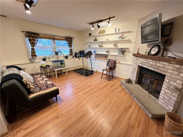 10 Rebecca Park, Buffalo, NY 14207