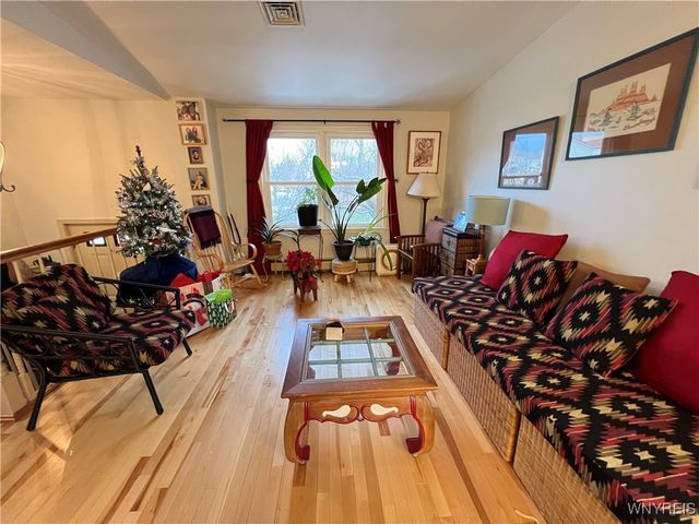 10 Rebecca Park, Buffalo, NY 14207