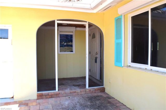 19 Sunview BLVD, Fort Myers Beach, FL 33931