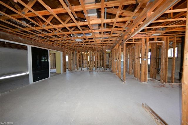 19 Sunview BLVD, Fort Myers Beach, FL 33931