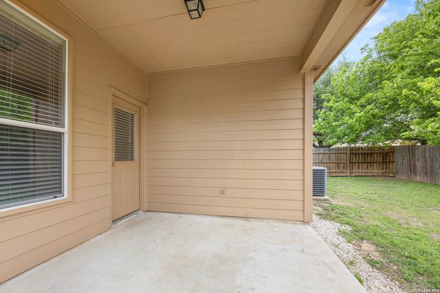 7437 PARAISO PT, Boerne, TX 78015