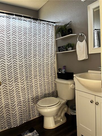 16315 Winona, Victorville, CA 92395