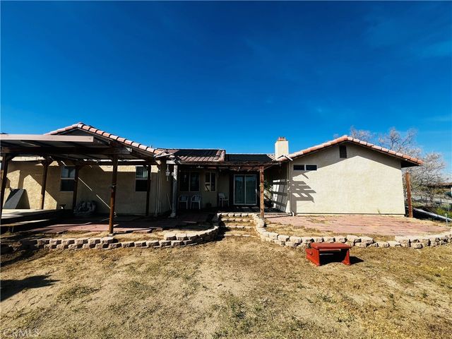 16315 Winona, Victorville, CA 92395