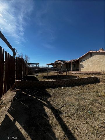 16315 Winona, Victorville, CA 92395