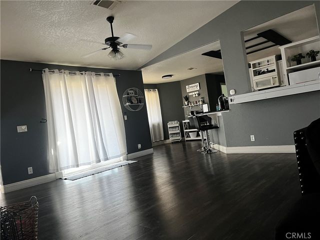 16315 Winona, Victorville, CA 92395