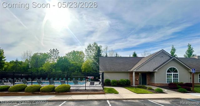 41835 Primrose Drive, Novi, MI 48377