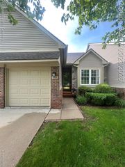 41835 Primrose Drive, Novi, MI 48377