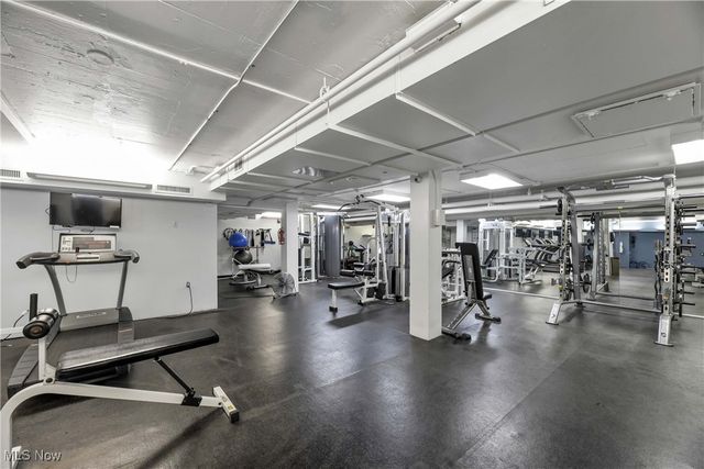 12700 Lake Avenue 801, Lakewood, OH 44107