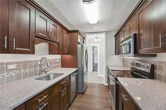 12700 Lake Avenue 801, Lakewood, OH 44107