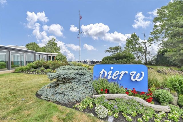 12700 Lake Avenue 801, Lakewood, OH 44107