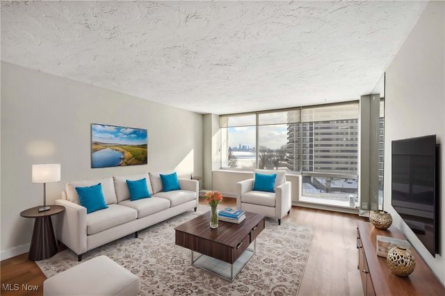 12700 Lake Avenue 801, Lakewood, OH 44107