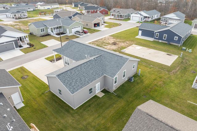 5221 Hollow Lane, Holland, MI 49423