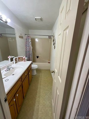 9 Mockingbird Lane, Conway, AR 72032