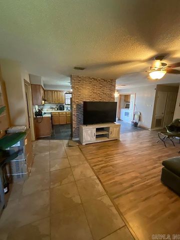 9 Mockingbird Lane, Conway, AR 72032