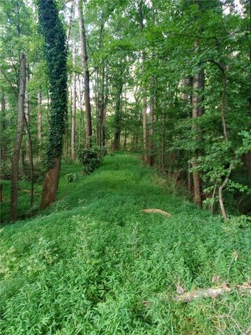 4669 Huntsman Bend, Decatur, GA 30034