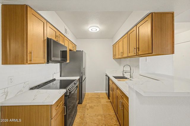 10610 S 48th Street 2096, Phoenix, AZ 85044