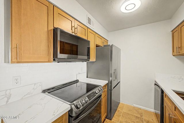 10610 S 48th Street 2096, Phoenix, AZ 85044
