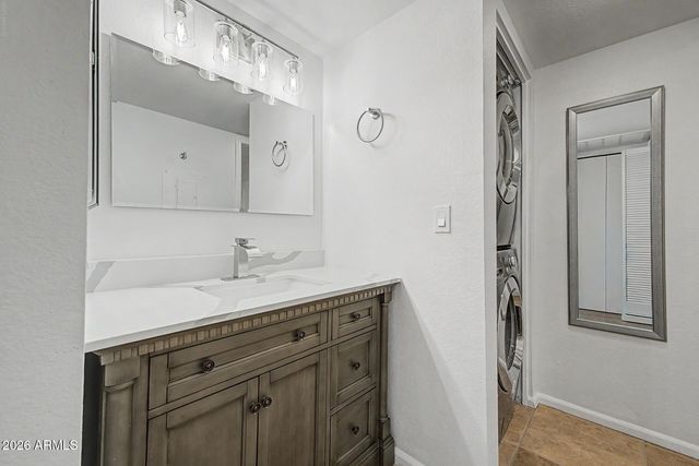 10610 S 48th Street 2096, Phoenix, AZ 85044